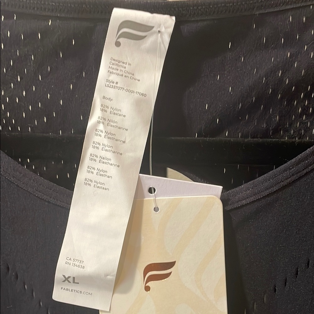 Fabletics Black Sculptknit Contour Long-Sleeve Crop - Picture 2 of 5